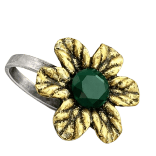 Vintage Dual-Tone Green Stone Floral Ring